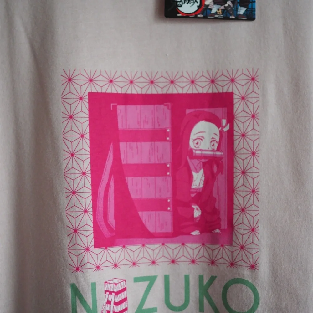 Nezuko demon slayer kimetsu no yaiba uniqlo t shirt - Picture 4 of 7